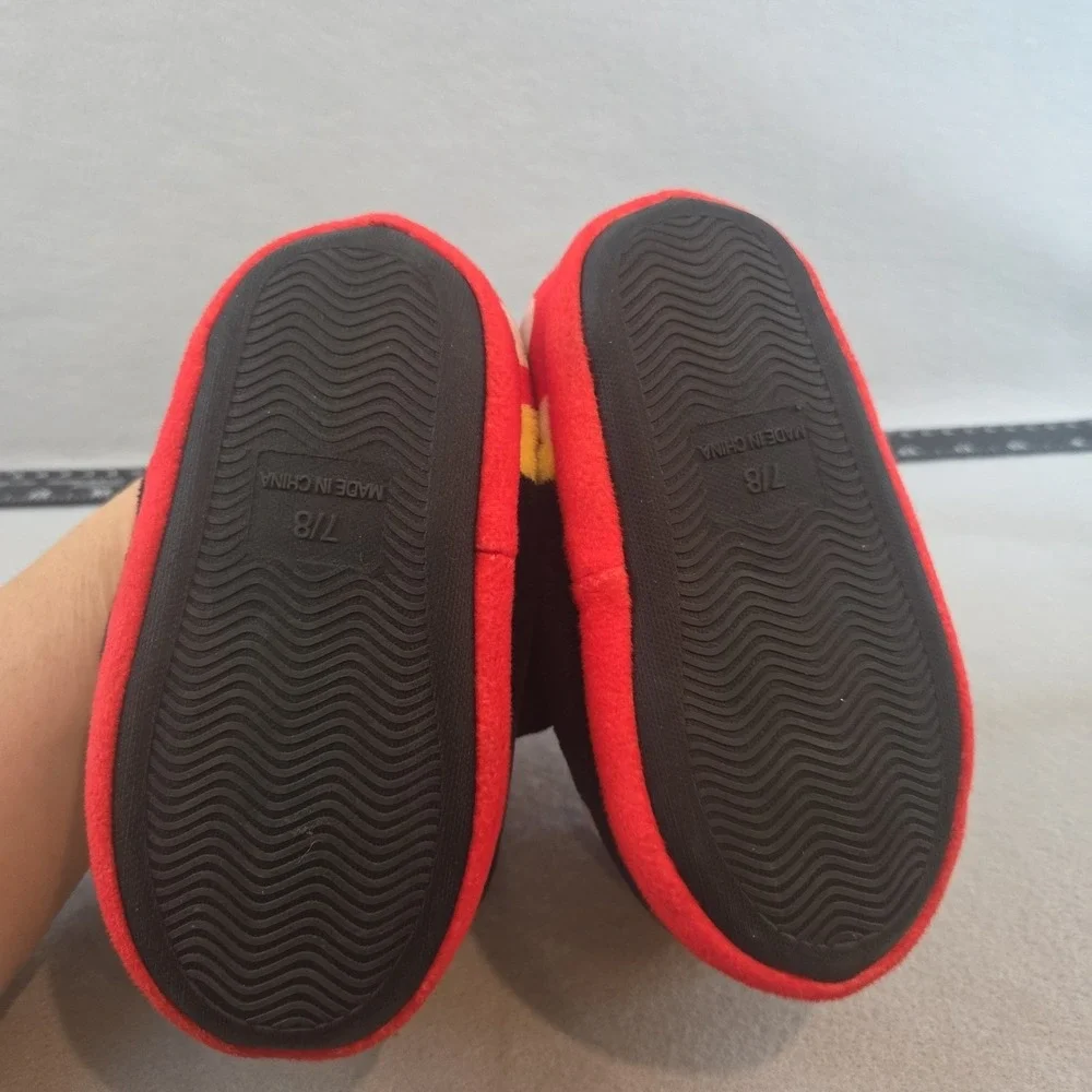 Minnie Mouse Toddler Slippers, Size 7/8‎